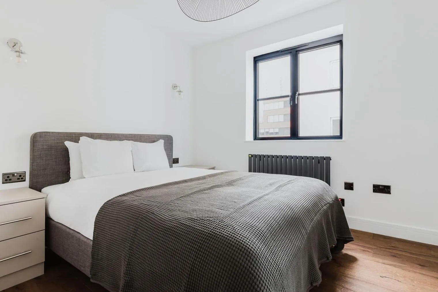 Blueground Whitechapel Balcony Nr Shops Bars Lon-569 Apartment London