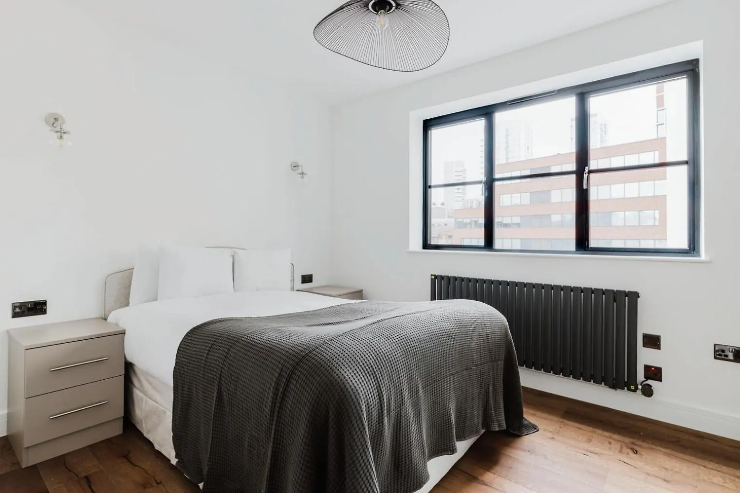 Blueground Whitechapel Balcony Nr Shops Bars Lon-569 Apartment London